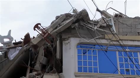Fear, grief follow deadly quake on Ecuador’s southwest coast